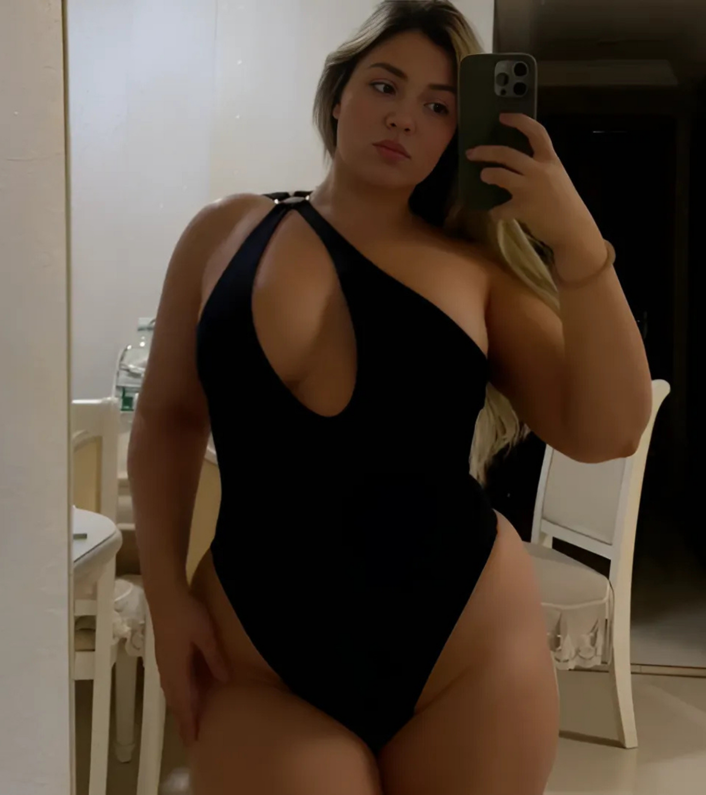 Auriel One Piece - Black
